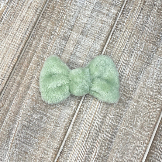 Green “Shamrock” Twist Knot Hair Bow